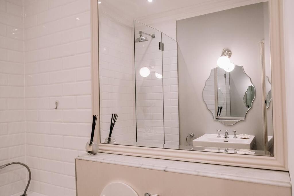Apartment Sapphire Sanctuary *