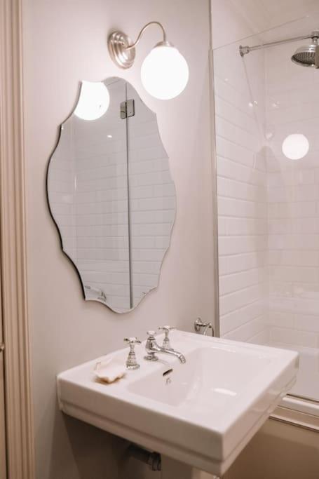 Sapphire Sanctuary Apartment